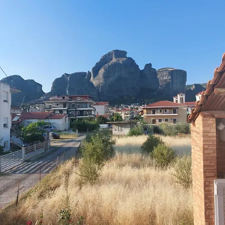 Areti's Garden 칼람파카