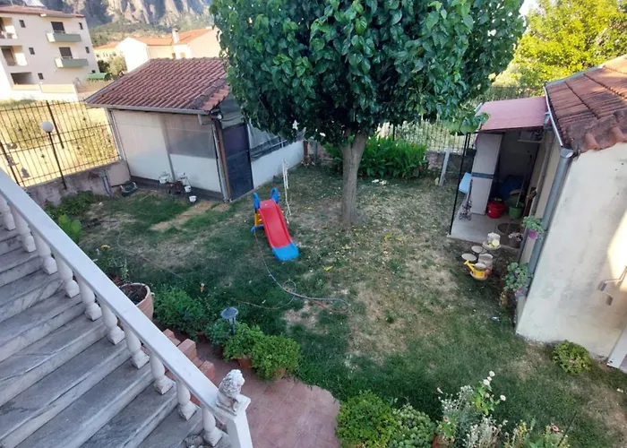 Areti's Garden * Kalambaka